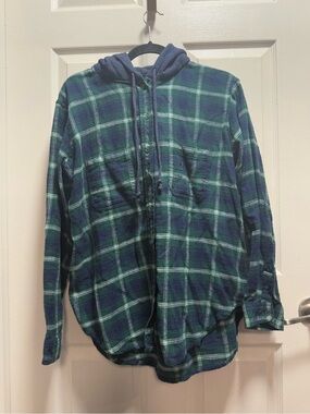 American Eagle Outfitters Green and Navy Plaid Hooded Shirt size M